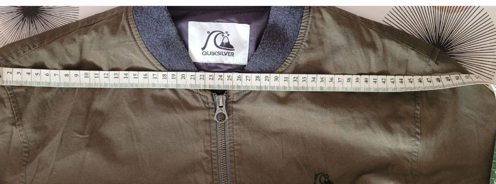 Quiksilver Jaqueta TM/TFr38- Kaki-Bombers/Vestuário para meia estação em estado excelente – photo 8